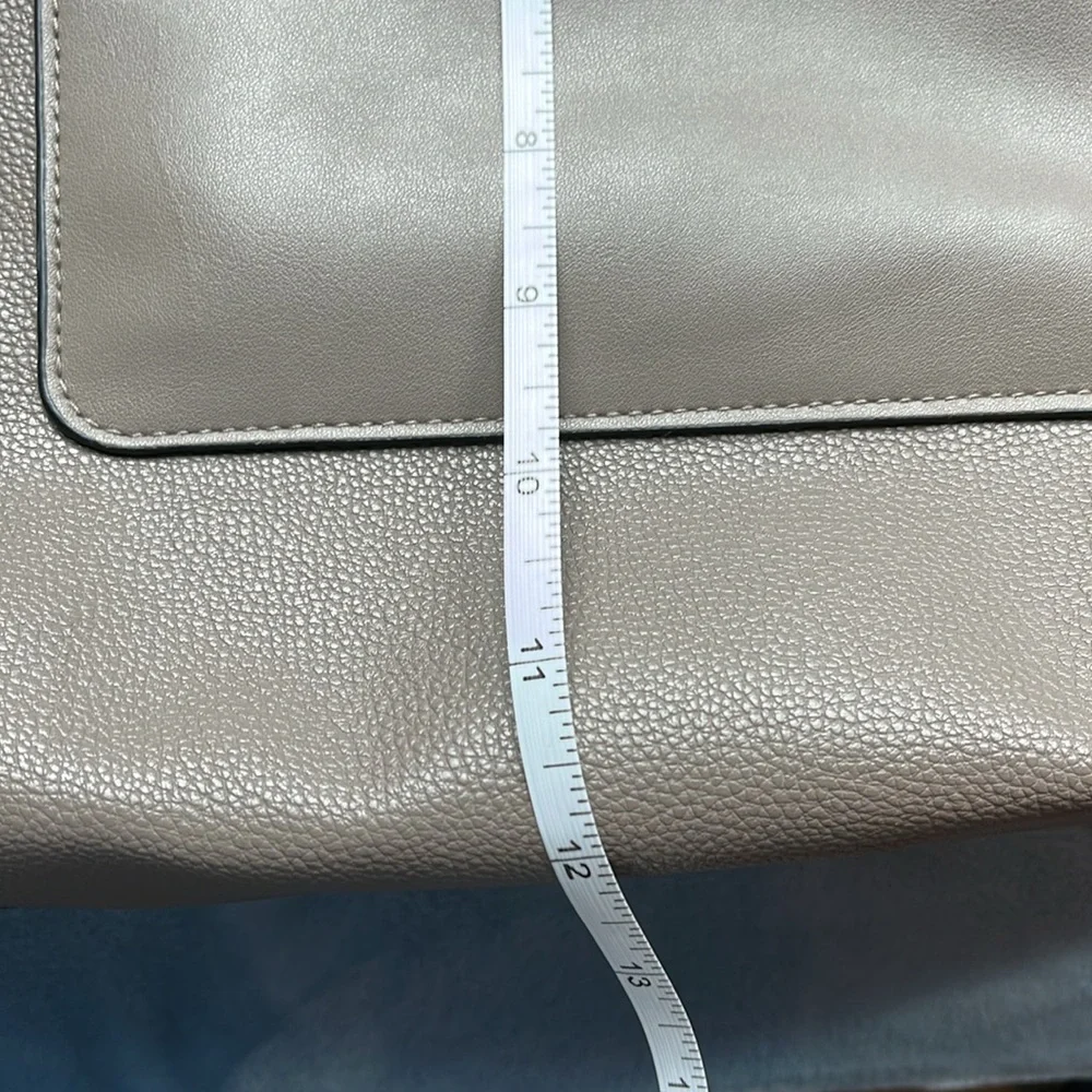 A New Day Elegant Taupe Tote Bag - Picture 13 of 14